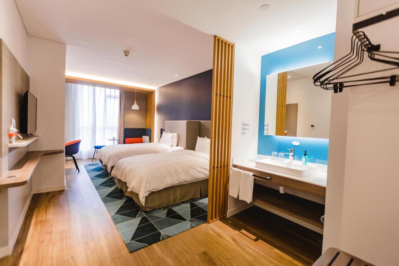 Holiday Inn Express Haining City Center, An Ihg Hotel Buitenkant foto